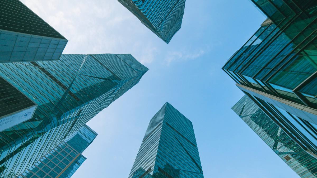 这家非典型物业公司,物业管理服务收入仅占14%